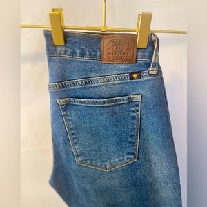 LUCKY BRAND Classic Vintage Charlie Skinny Denim Wash Jean VGUC